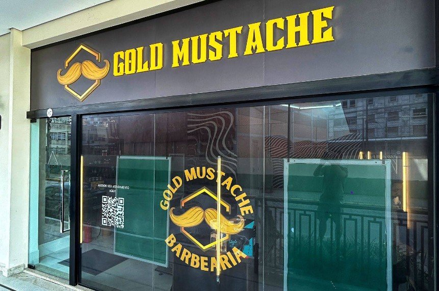 Gold Mustache Barbearia