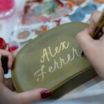 Customização em lettering, por Gabriela Regis