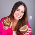 Júlia Cherem e todo o time da sua confeitaria em ritmo acelerado pelas encomendas de Páscoa (foto Cassiane Zago)